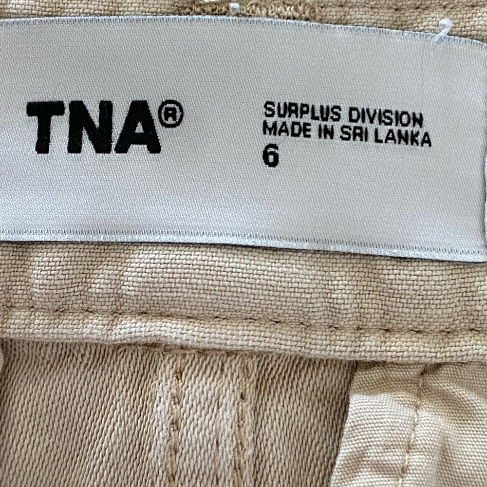 Aritzia TNA Tan Khaki Supply Cargo Micro Skirt Size 6 - Picture 7 of 15